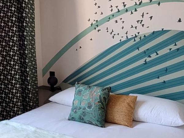 Seakub hotel : photo 1 de la chambre chambre simple avec grand lit - vue sur jardin