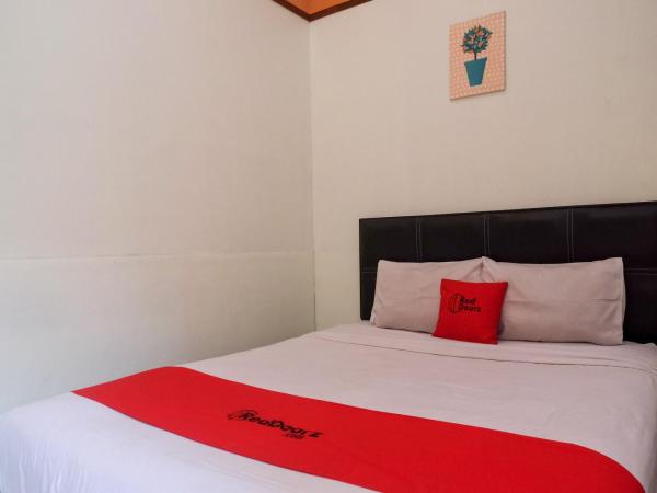 RedDoorz near Lotte Mart Maguwoharjo Yogyakarta : photo 1 de la chambre chambre double