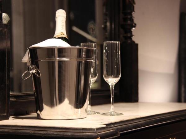 Balance Home : photo 4 de la chambre chambre lit king-size de luxe - vue sur rivière