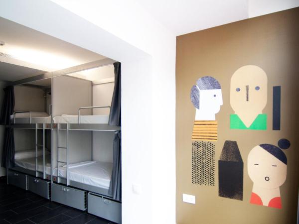 St Christopher's Inn Barcelona : photo 9 de la chambre lit dans dortoir de 8 lits 