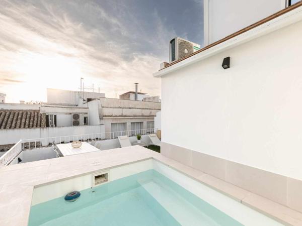 ISG Apartments Cuna : photo 2 de la chambre suite junior avec piscine privée 