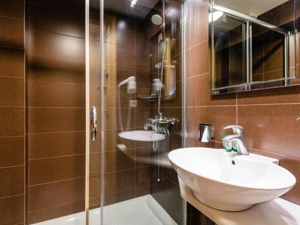 Hotel Lefkas : photo 6 de la chambre chambre triple supérieure - vue sur mer