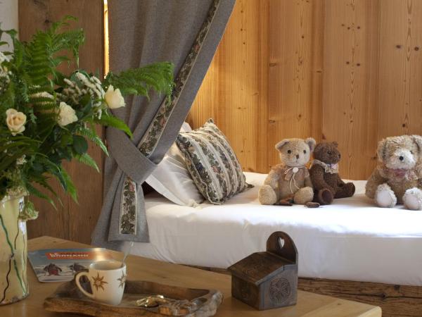 Chalet-Hôtel Les Fermes de Pierre & Anna : photo 2 de la chambre chambre triple