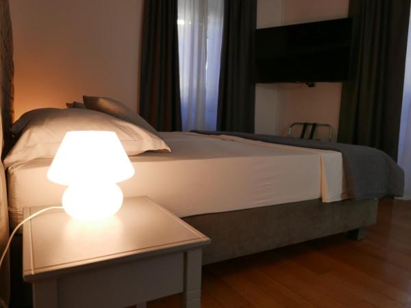 Tri Lava Luxury Living : photo 5 de la chambre chambre double ou lits jumeaux avec terrasse
