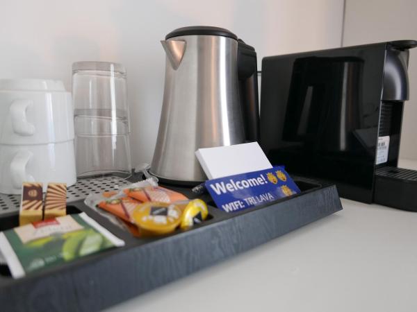 Tri Lava Luxury Living : photo 9 de la chambre chambre double ou lits jumeaux avec terrasse