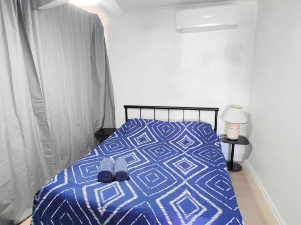 72 on NEWNHAM : photo 2 de la chambre chambre lit queen-size