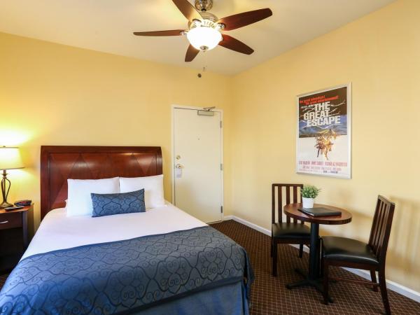 The Hotel Hollywood : photo 4 de la chambre chambre lit queen-size 