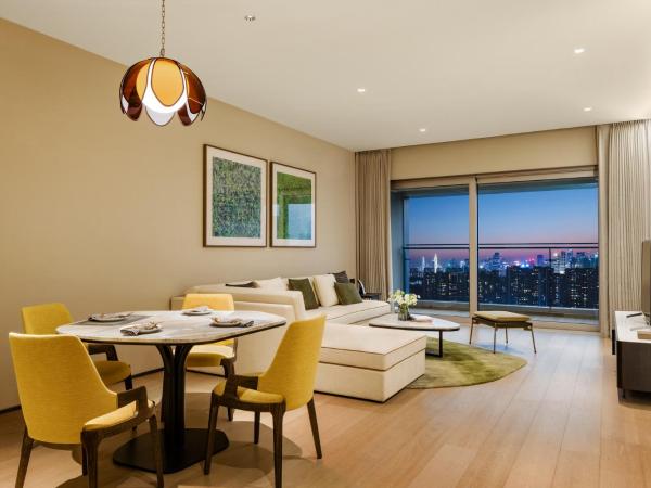 Artisse Place - Access to 4000 sqm Fusion Wellness Centre and 800 sqm Indoor Swimming Pool : photo 2 de la chambre suite with city view (include single breakfast)