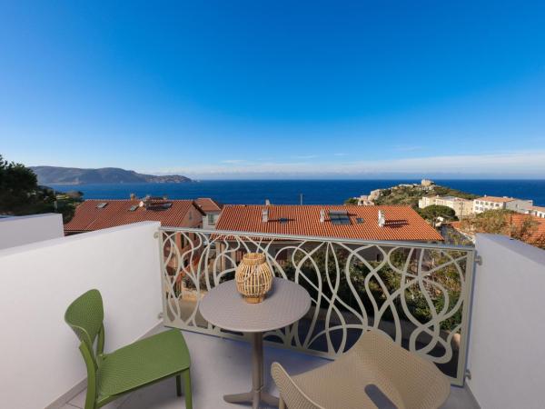 Maria Die : photo 1 de la chambre chambre double avec balcon - vue sur mer