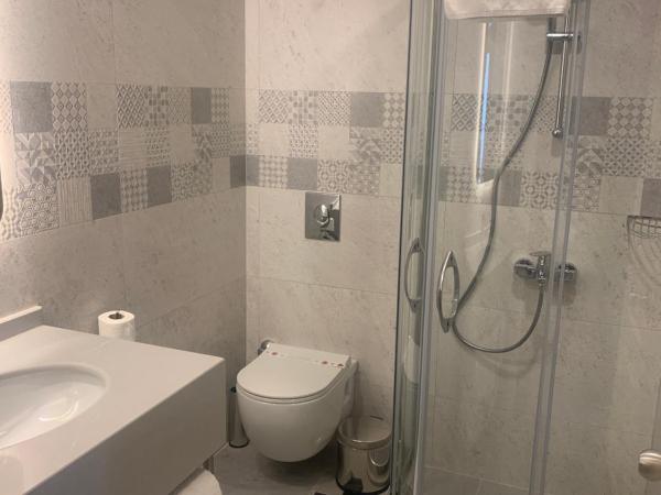 May Flower Apart Hotel : photo 1 de la chambre studio avec balcon