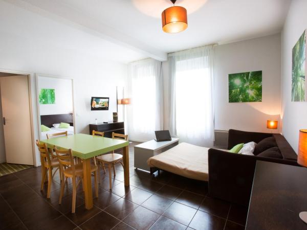 All Suites Bordeaux Lac - Parc des Expositions : photo 5 de la chambre appartement (1 canapé-lit et 2 lits simples)