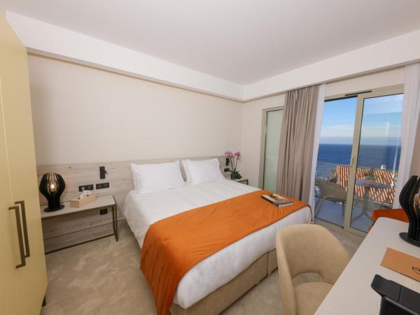 Maria Die : photo 3 de la chambre chambre double avec balcon - vue sur mer