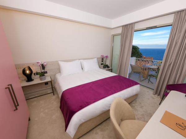 Maria Die : photo 6 de la chambre chambre double avec balcon - vue sur mer