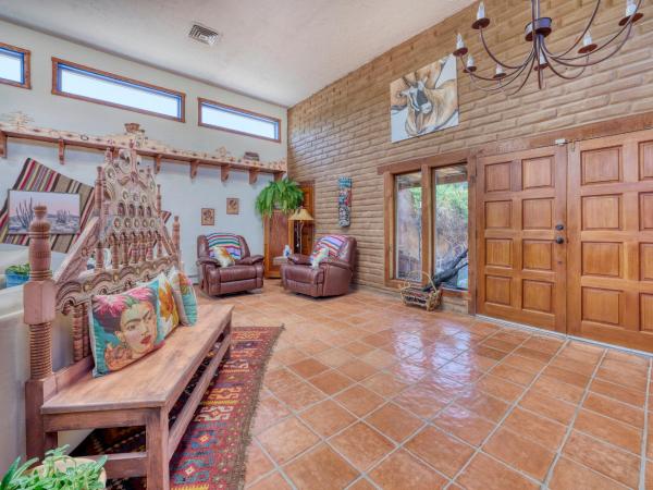 Loba Luna-Come Home To Enchantment : photo 6 de la chambre chambre quadruple avec balcon