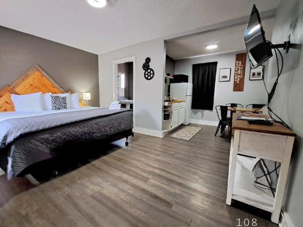 Buffalo Lodge Bicycle Resort - Amazing access to local trails & the Garden : photo 2 de la chambre suite 2 pièces avec cuisine