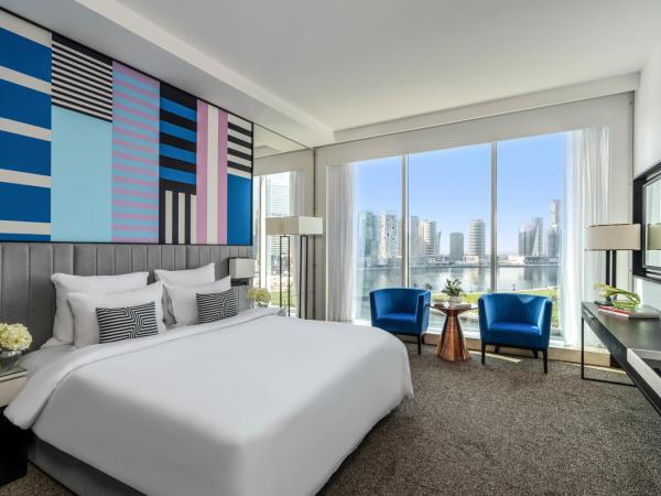Pullman Dubai Downtown : photo 5 de la chambre chambre lit king-size de luxe - vue sur le canal