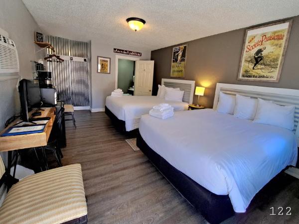 Buffalo Lodge Bicycle Resort - Amazing access to local trails & the Garden : photo 5 de la chambre chambre supérieure avec 2 lits queen-size