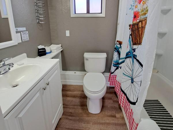 Buffalo Lodge Bicycle Resort - Amazing access to local trails & the Garden : photo 6 de la chambre suite familiale