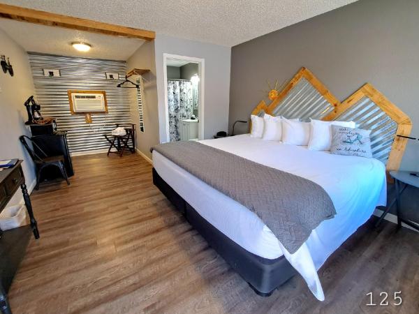 Buffalo Lodge Bicycle Resort - Amazing access to local trails & the Garden : photo 1 de la chambre chambre lit king-size supérieure