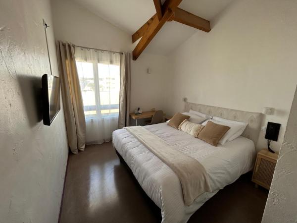 Logis Hotel De La Clape : photo 4 de la chambre chambre double standard