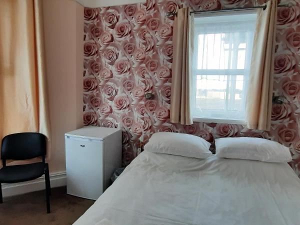 Dolphins Hotel : photo 3 de la chambre chambre double