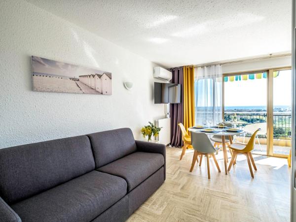 Cannes Marina Appart Hotel Mandelieu : photo 4 de la chambre studio familial - vue sur piscine