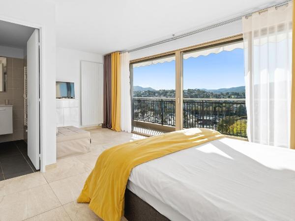 Cannes Marina Appart Hotel Mandelieu : photo 7 de la chambre appartement 1 chambre - vue sur mer