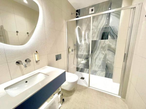 Hotel Zhong Hua : photo 4 de la chambre suite