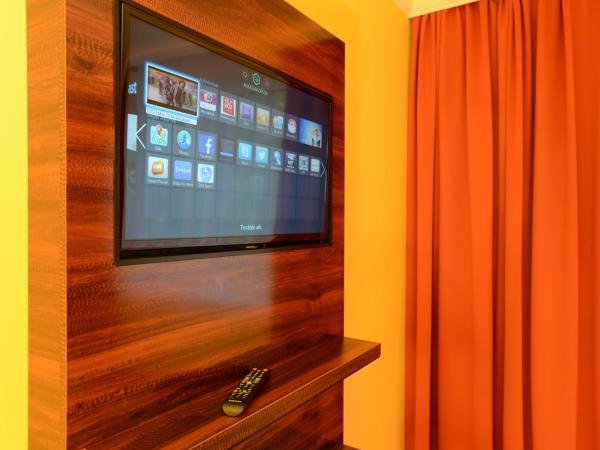 Nexus Vendégház Szeged : photo 6 de la chambre appartement duplex 3 chambres