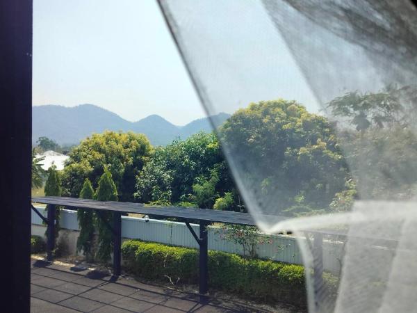 Cicada Hotel Kanchanaburi : photo 3 de la chambre chambre double