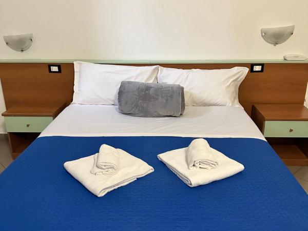 Hotel Mercurio : photo 4 de la chambre chambre double