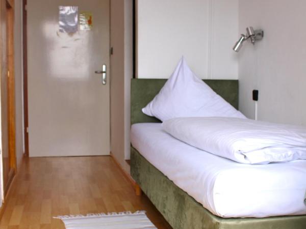 Gasthof Ölberg : photo 4 de la chambre chambre simple avec toilettes communes