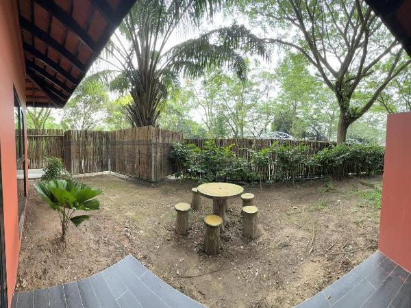 Kranji Sanctuary Resort : photo 7 de la chambre chambre lit queen-size avec baignoire spa