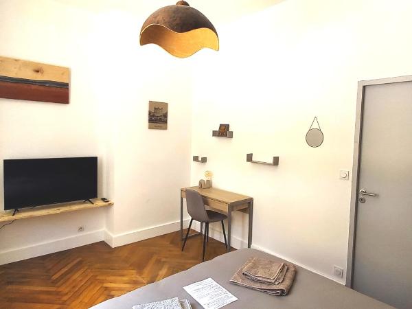 Histoire de Loire : GABRIELLE : photo 3 de la chambre chambre double avec salle de bains privative