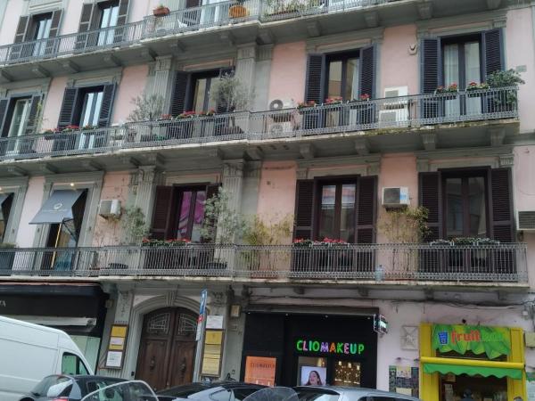 CconfortHotels R&B Dolci Notti - SELF CHECK IN : photo 5 de la chambre chambre lit queen-size avec balcon