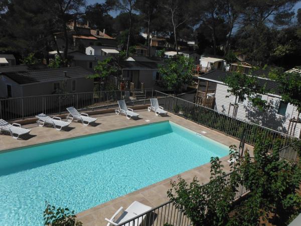 Rsidence L'lphant : photo 6 de la chambre appartement - vue sur piscine 