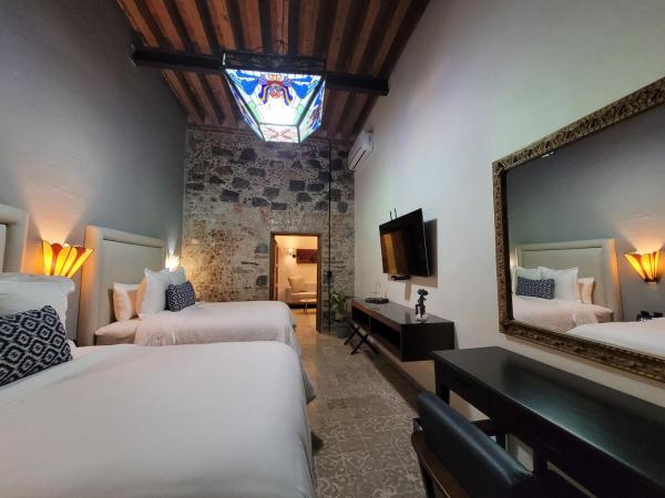 Milo Collection Hotel : photo 1 de la chambre suite supérieure