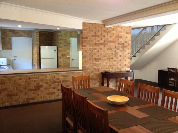 Wollongbar Motel : photo 5 de la chambre appartement 3 chambres avec 2 salles de bains