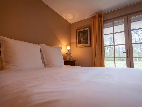 Domaine de Charnay - Résidence de charme : photo 1 de la chambre chambre double deluxe