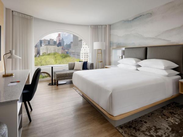 Montreal Marriott Chateau Champlain : photo 2 de la chambre chambre lit king-size - vue sur parc