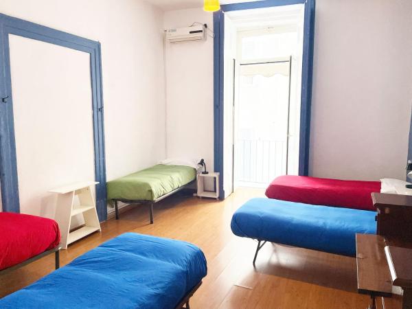 6 Small Rooms : photo 5 de la chambre lit dans dortoir pour femmes de 6 lits