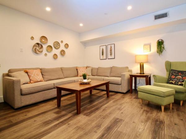 Los Angeles Premium Suites with Free Parking : photo 4 de la chambre maison de ville 3 chambres