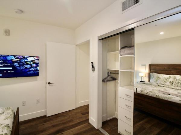 Los Angeles Premium Suites with Free Parking : photo 8 de la chambre maison de ville 3 chambres