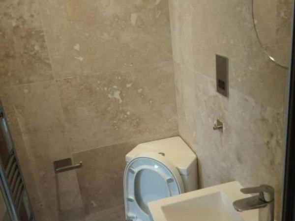 Luxury Penthouse Apartment ( Private Gated) : photo 4 de la chambre chambre familiale avec salle de bains privative