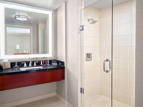 Atlanta Airport Marriott Gateway : photo 5 de la chambre suite exécutive 1 chambre avec 1 lit queen-size