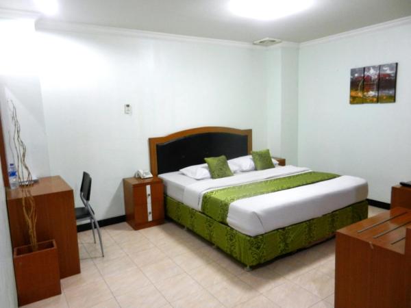 Karsa Utama Hotel : photo 4 de la chambre chambre double deluxe