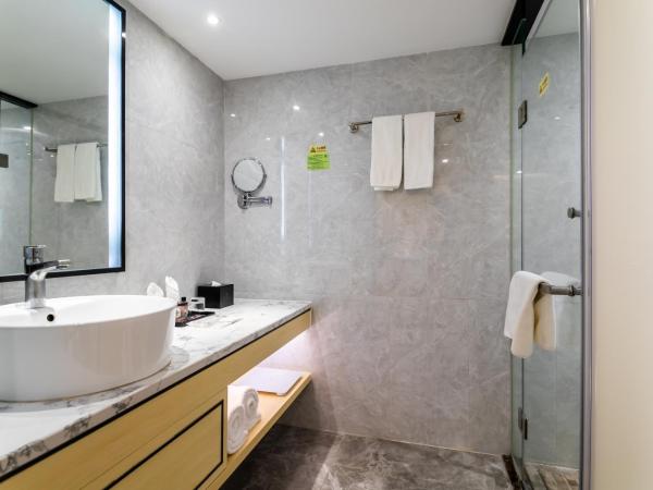 Landmark International Hotel : photo 7 de la chambre chambre lits jumeaux deluxe