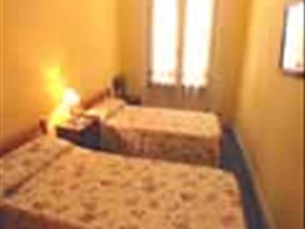 Hotel O'Rei : photo 2 de la chambre chambre double avec salle de bains commune