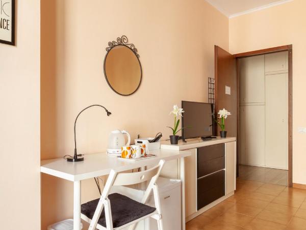 Duomo 15 minuti : photo 8 de la chambre chambre triple