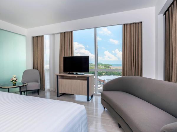 Novotel Phuket City Phokeethra : photo 6 de la chambre suite exécutive